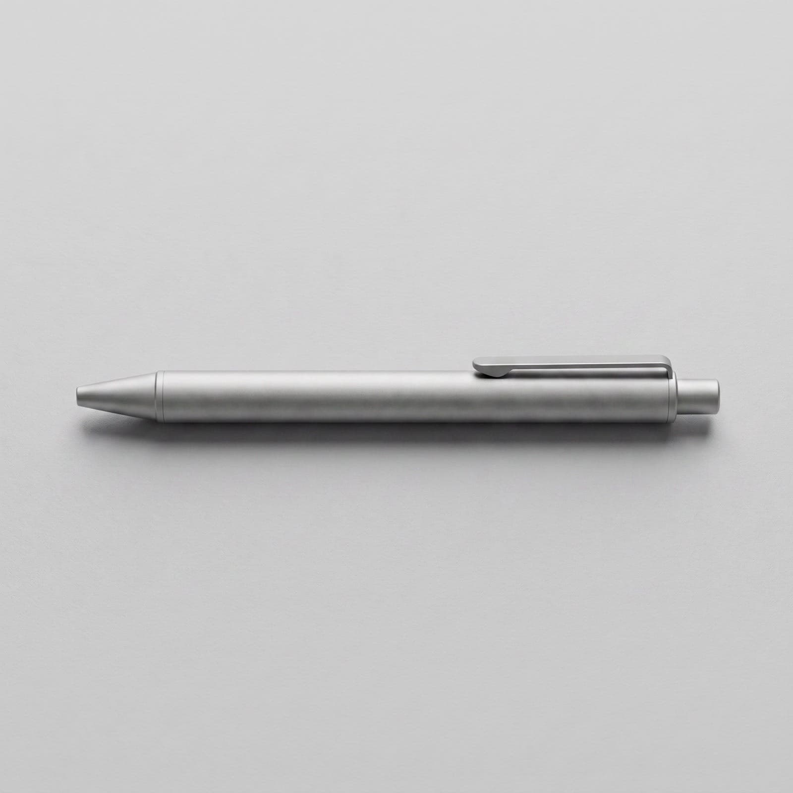 Pen — angle 1