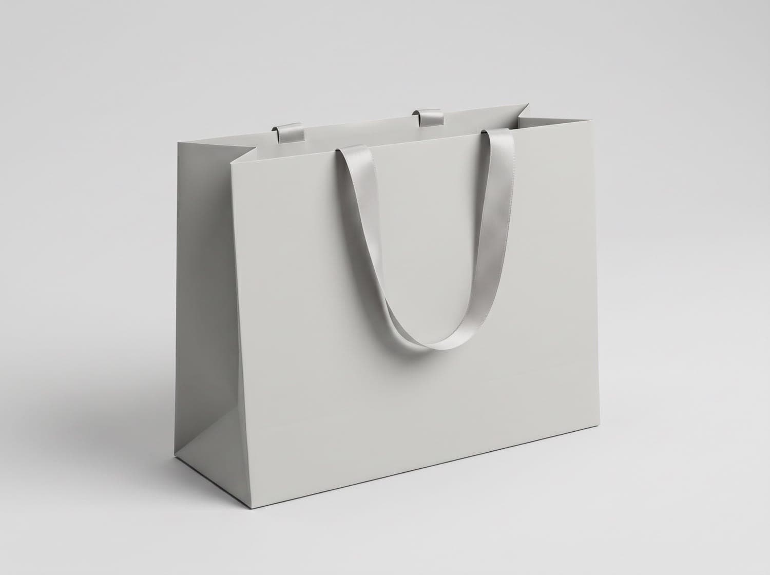 Paper bag — front (pick)